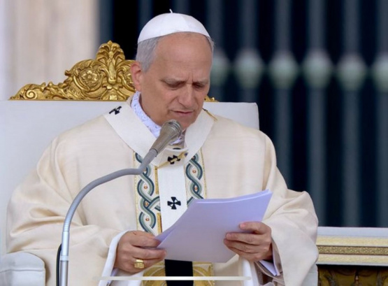 Comenzó el papado de León XIV: Una multitud presenció su primera misa