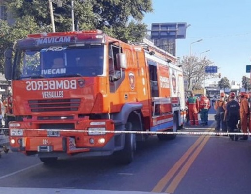 Un obrero quedó atrapado en los escombros