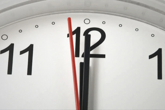 Debatirán un proyecto para modificar el huso horario