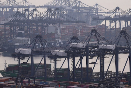 Anuncian que suspenderán los aranceles portuarios a barcos de EEUU