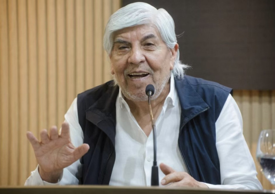 Camioneros: Hugo Moyano llegó a un acuerdo salarial para cubrir el desfase inflacionario 