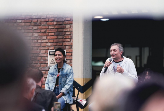 Mayra asumió nuevamente la presidencia acompañada de Máximo Kirchner