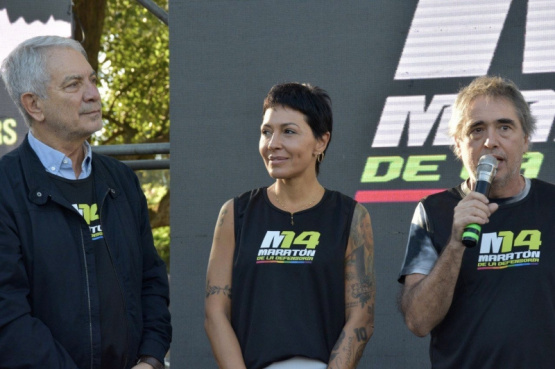 Maratón de la Defensoría: Así participó Mayra Mendoza 